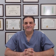 د. عصام العدوان اخصائي في جراحة تجميلية