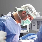د. مثنى جابر التميمي اخصائي في جراحة عامة