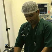 د. حيدر  الحسيني  اخصائي في تخدير وانعاش