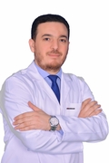 د. اشرف عسكر اخصائي في الجهاز الهضمي والكبد