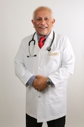 الدكتور عبدالصمد العشيري