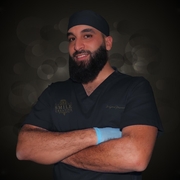 د. جبريل حسونه اخصائي في طب اسنان
