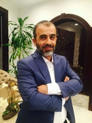 د. بكر ابو راشد اخصائي في جراحة الفك والاسنان