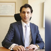 الدكتور توفيق البوسطة اخصائي في جراحة الكلى والمسالك البولية والذكورة والعقم