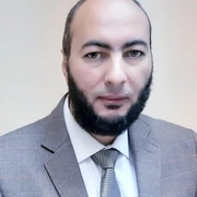 الدكتور احمد عبد العزيز البحيرى اخصائي في الجهاز الهضمي والكبد