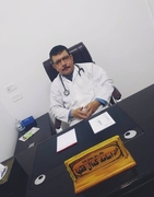 د. اسامة كمال فقها اخصائي في طب عام