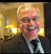 د. نبيل السفاريني اخصائي في طب الاسرة
