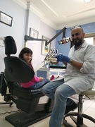 الدكتور مناف هاشم غرايبة اخصائي في طب اسنان