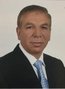 الدكتور احمد حسونة اخصائي في طب عيون