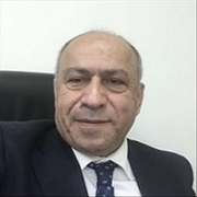 الدكتور مازن العصايره اخصائي في باطنية