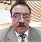 الدكتور حسين محمد اسماعيل اخصائي في جراحة الكلى والمسالك البولية والذكورة والعقم