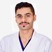 د. خالد الحمد اخصائي في طب اسنان