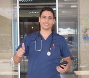 الدكتور صامد سمير سعاده اخصائي في طب عام