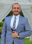 الدكتور عمرو فرج اخصائي في طب اسنان