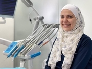 د. رند الكيلاني اخصائي في طب اسنان/اطفال