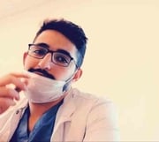 طاقم الطبي