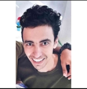 الدكتور محمد نافع اخصائي في طب اسنان