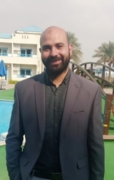 د. احمد فصيح اخصائي في جراحة الكلى والمسالك البولية والذكورة والعقم