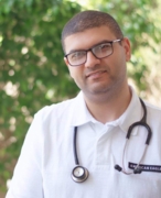 د. شهاب الدين احمد لطفي اخصائي في طب أطفال