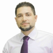طاقم الطبي