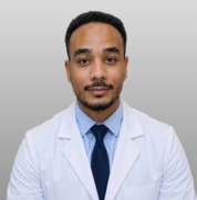 د. نادر احمد اخصائي في طب عام